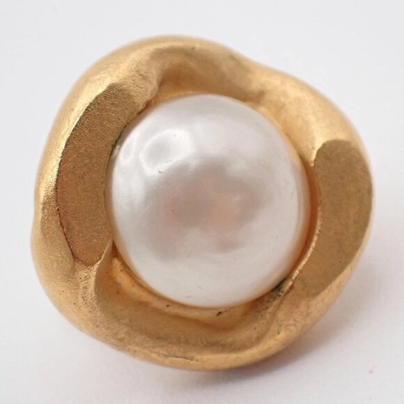 CHANEL Imitation Pearl Round Button Earrings Clip-On 93A Gold Vintage 30RF538 - Picture 9 of 9